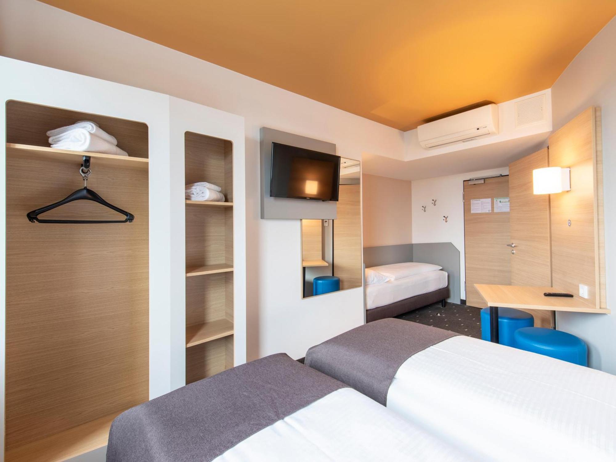 B&B Hotel Ландсхут Экстерьер фото